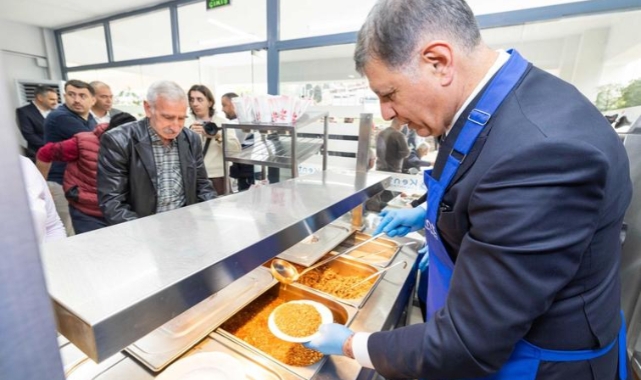 İzmir’de 25 liralık sofra