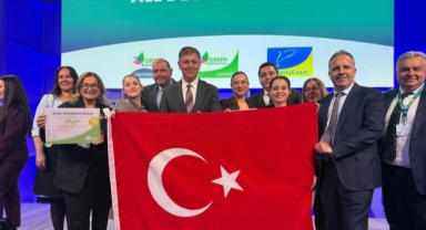 İzmir turizmde iddiasını büyütüyor