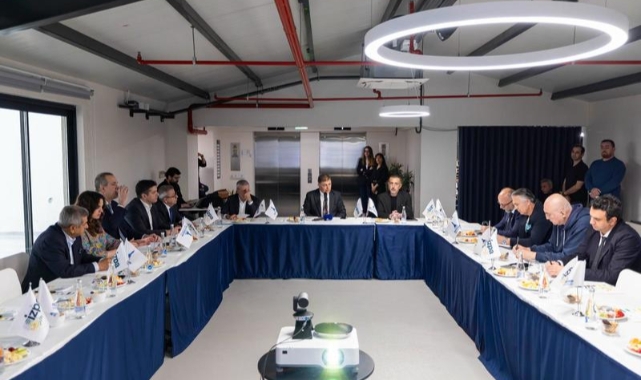 İzmir, yapay zekâ ile yatırım ve kalkınma atağında