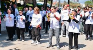 Konak’ta Otizm Farkındalık Günü’nde ‘Biz de Varız’ dediler