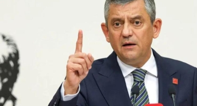 Masasındaki anketi paylaştı