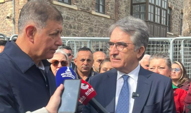 Meslek Fabrikası önünde direniş! Başkan Tugay içeri alınmadı