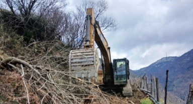Ödemiş Belediyesi yağışlı mevsim sonrası aynı anda 7 bölgede sahada
