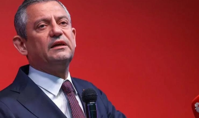 Özgür Özel: İzmirlilerle olmaktan gurur duyuyorum