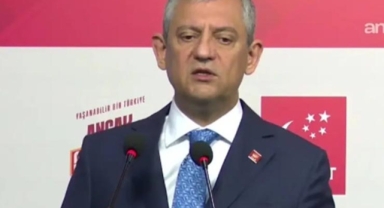 Saadet Partisi'ne 'ara seçim' ziyareti... Özgür Özel'den, Mansur Yavaş'a soruşturma izni sonrası ilk açıklama