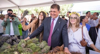 Uluslararası Alaçatı Ot Festivali’nde gastronomi rekabeti ve lezzet şöleni başlıyor