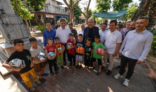 Başkan Tugay, kiraz kenti Kemalpaşa'da