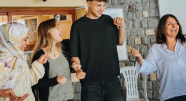 Çocukların geleceğine renkli dokunuş