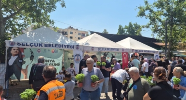 Efes Selçuk’ta Dünya Çevre Günü “Atığını Getir, Hediyeni Götür” Etkinliğiyle Kutlandı