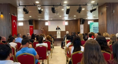 İzmir’in evde bakım modeli masaya yatırıldı