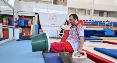 İzmirli özel sporcu Öztürk’ten tarihi başarı