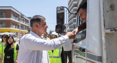 Başkan Tugay: Göz boyayan değil, sorun çözen işler yapıyoruz
