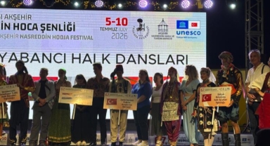 Efes Selçuk Halk Oyunları Ekibi Akşehir’de büyük beğeni topladı