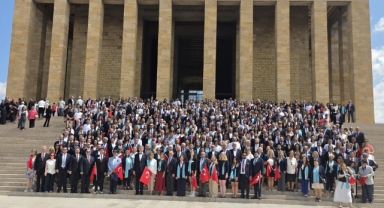 İlk durak Anıtkabir