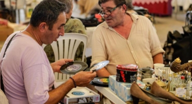 İzmir’de paylaşım büyüyor: İkinci el pazarlarına yoğun ilgi
