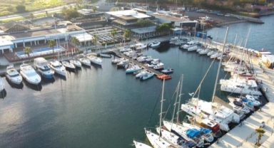 İzmir Marina'da yaz akşamları müzikle buluşuyor