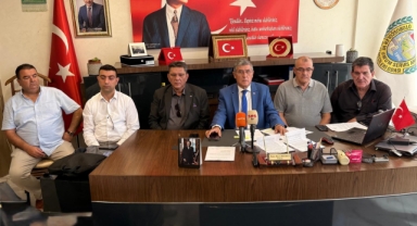 S Plakada çatlak esnaf ikiye bölündü