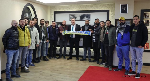 Başkan Piriştina Bucaspor taraftarlarıyla bir araya geldi