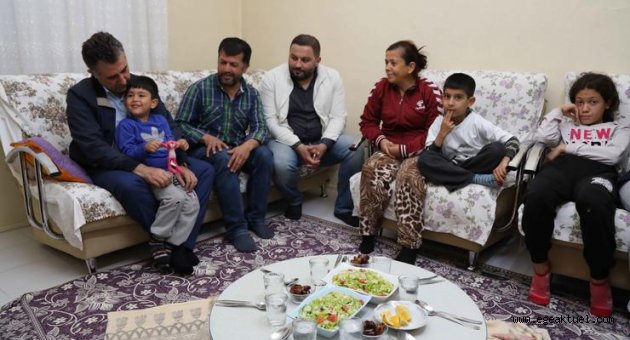 Başkan Sandal'dan iftar ziyareti