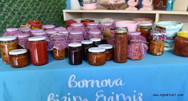 Bornova'da kadınlar üreterek kazanıyor