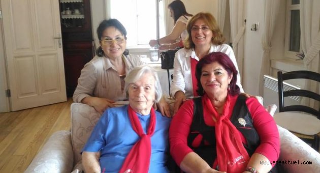 Güzelbahçeli kadınlar yılın annesi seçti