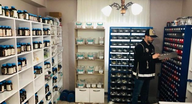 İzmir'de binlerce elektronik sigara likidi ele geçirildi
