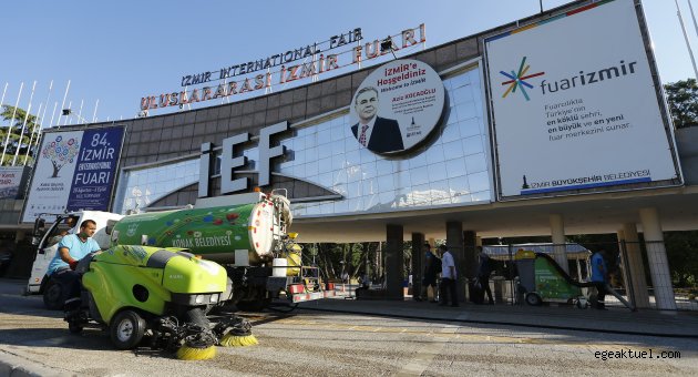 Kültürpark ve çevresine fuar temizliği