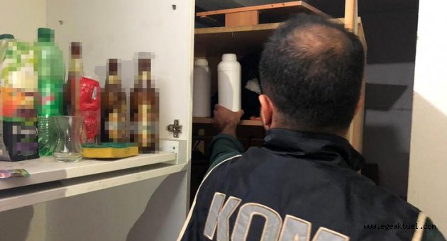 Sahte rakı imalathanesine baskın: 3 gözaltı