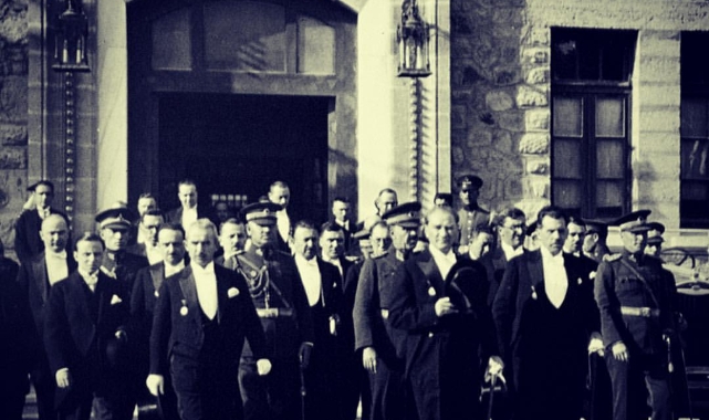 101 YILDA KAÇ CUMHURİYET (1)